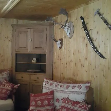 Kiki Malino Brdo Chalet