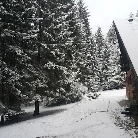 Kiki Malino Brdo Chalet